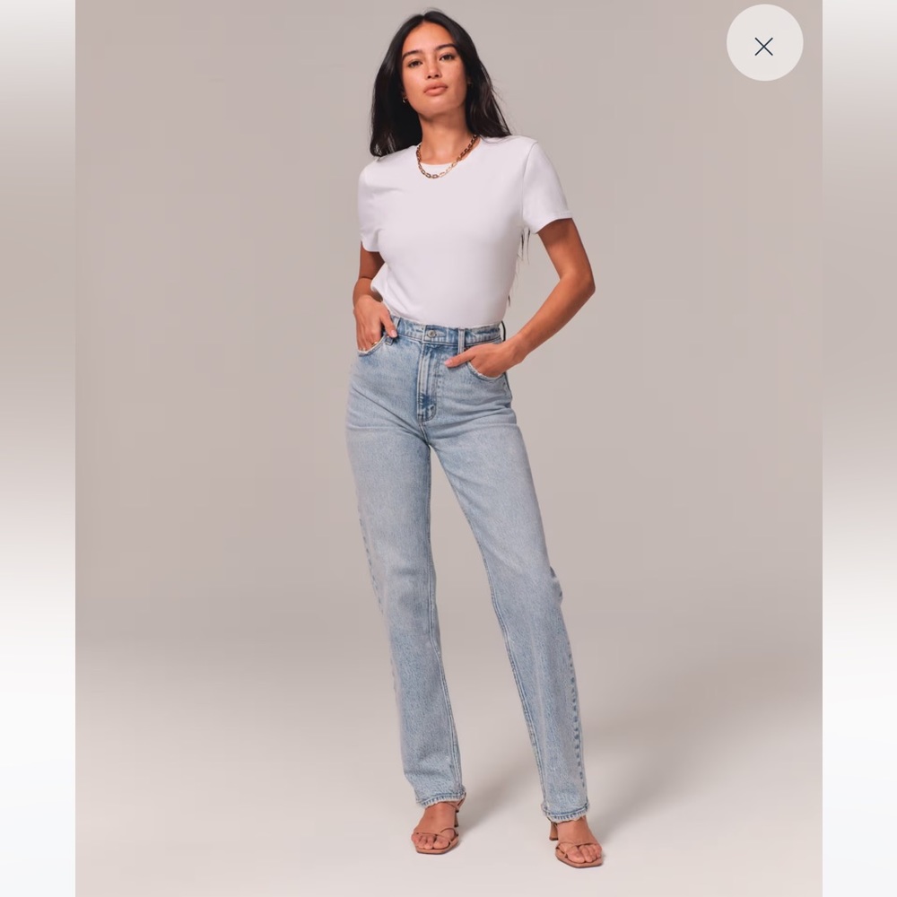 Abercrombie and Fitch Ultra High Rise 90s straight jean